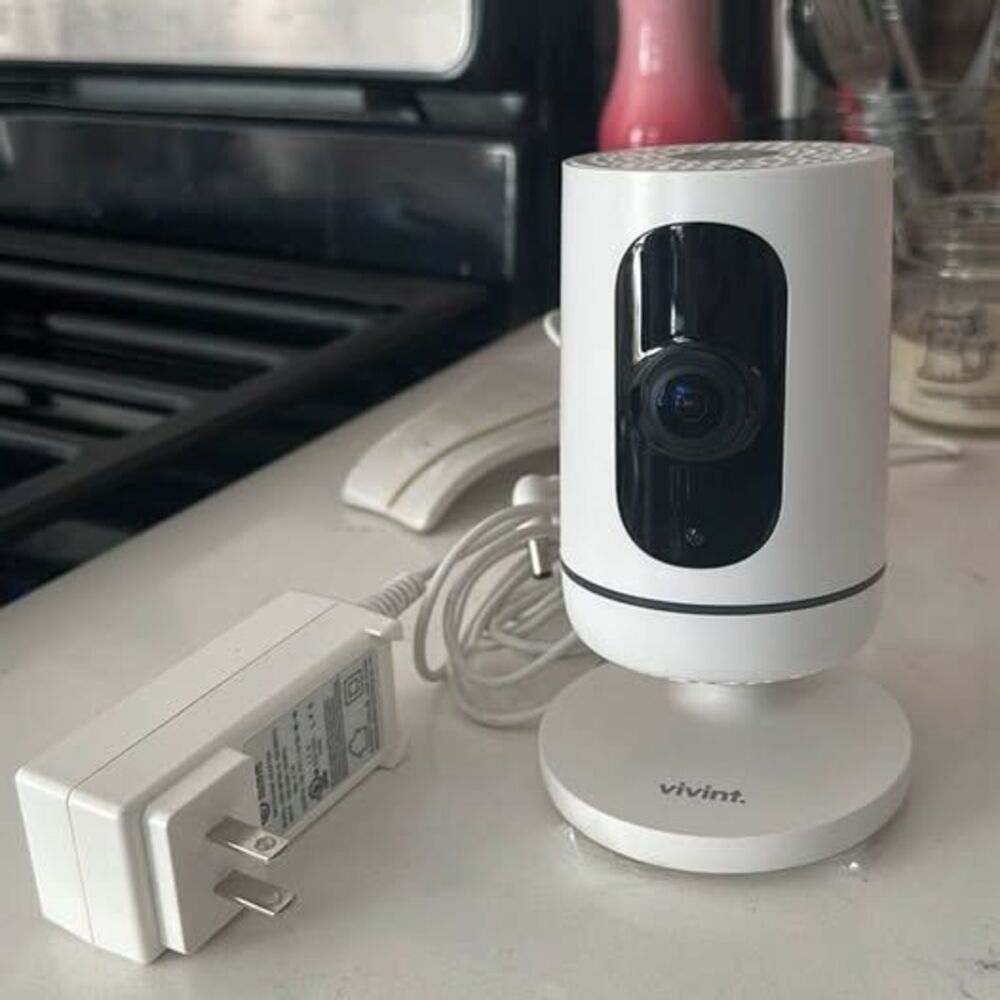 Vivint Indoor Camera with audio